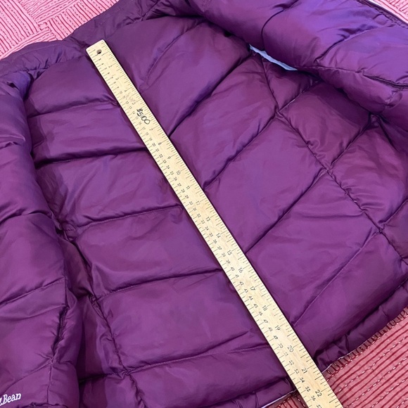 Women’s small L.L.Bean reversible Purple Quilted Puffer Vest - Picture 9 of 15